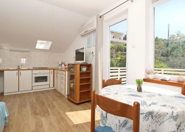 C- Silvija Senj By Interhome *